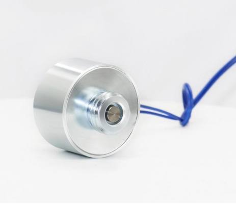 من السهل تثبيت الكهرباء المستمرة للخزانة وأنظمة قفل الخزانة