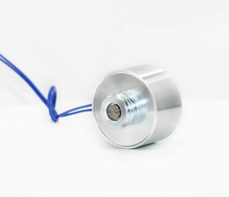 من السهل تثبيت الكهرباء المستمرة للخزانة وأنظمة قفل الخزانة